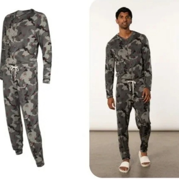 SAXX ONESIE PAJAMAS ONE-PIECE Nightcrawler Camo Skulls Hearts Grey Unisex Size L - Picture 1 of 12